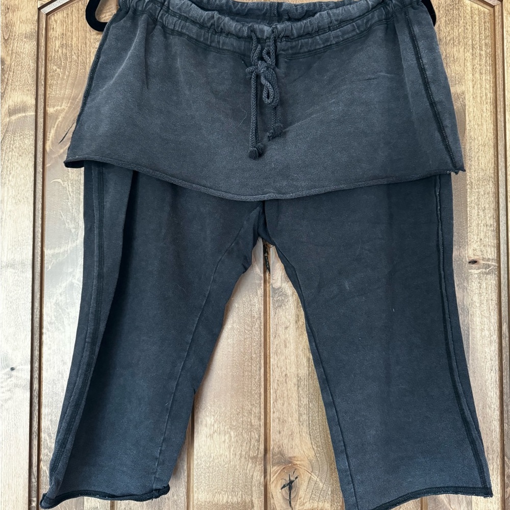 Free people skirted cropped leggings